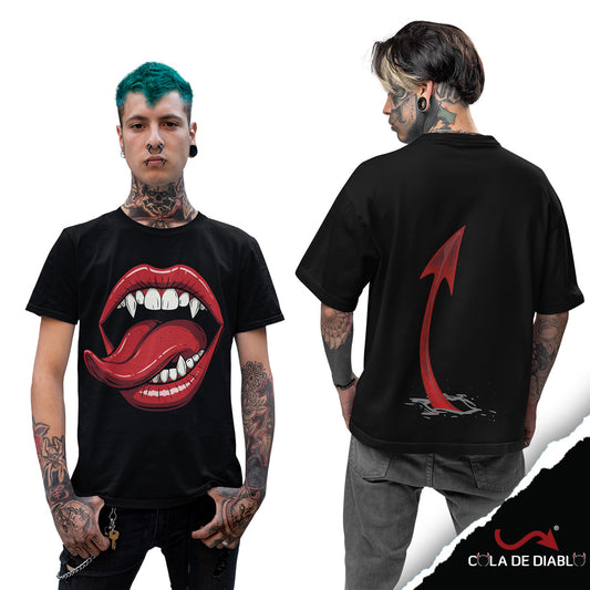 Playera Kiss the Woman Fang - Cola de Diablo®